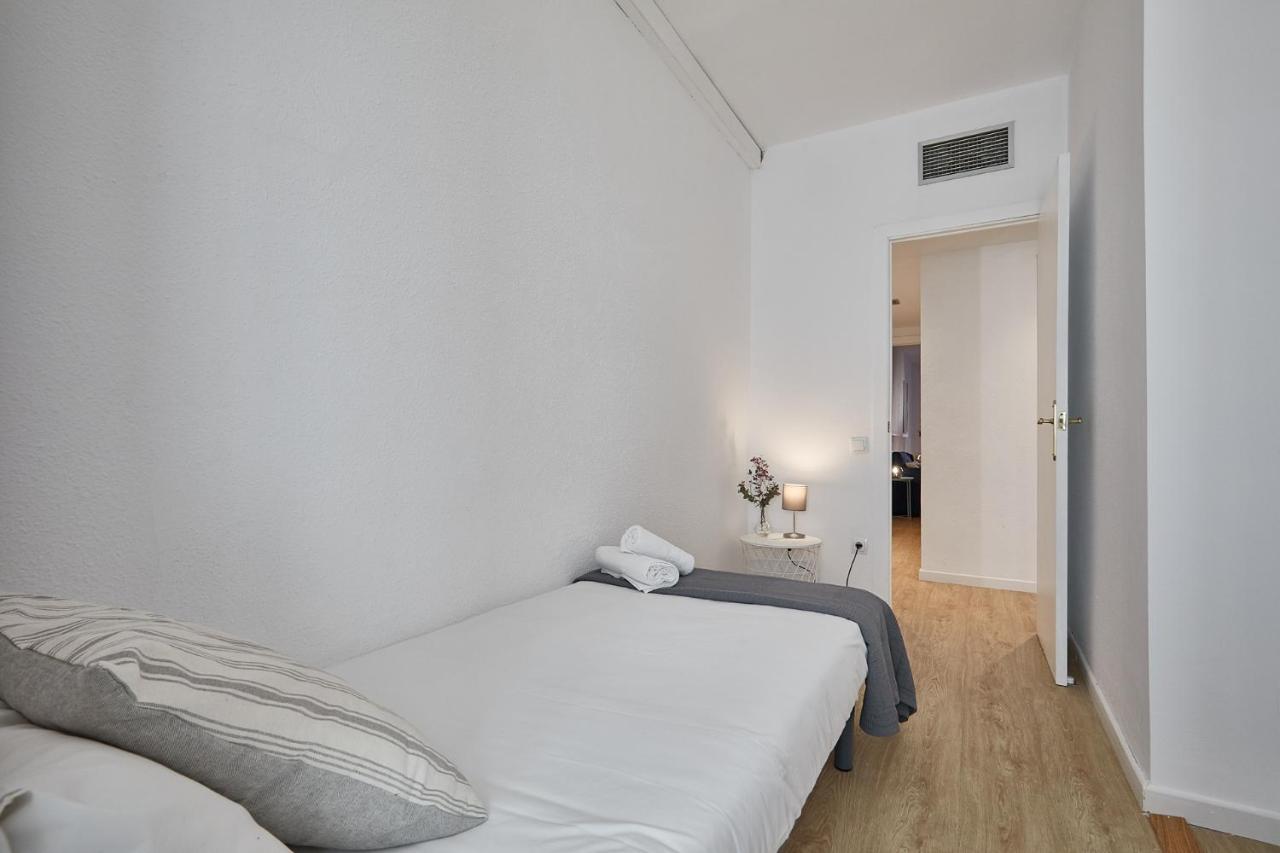 Bbarcelona Clot Apartments Exterior photo
