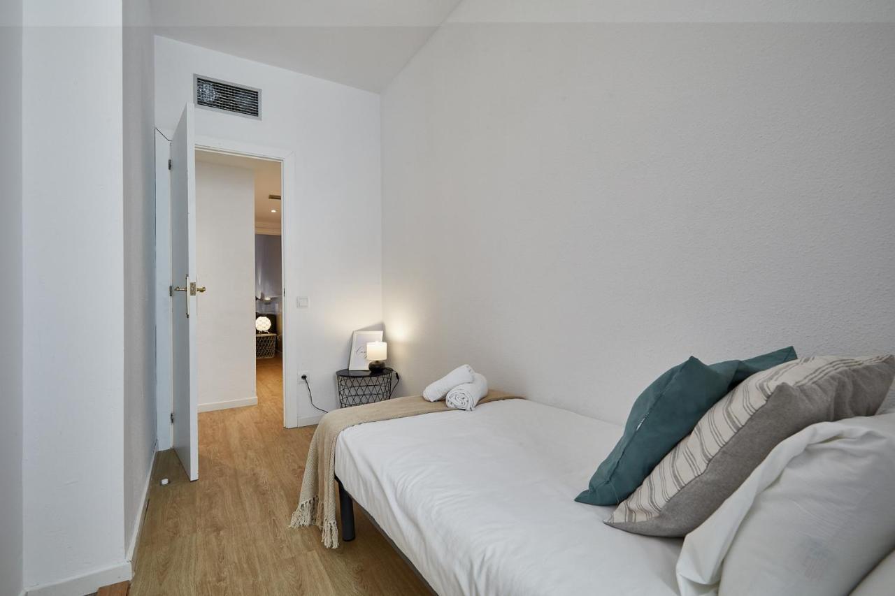Bbarcelona Clot Apartments Exterior photo