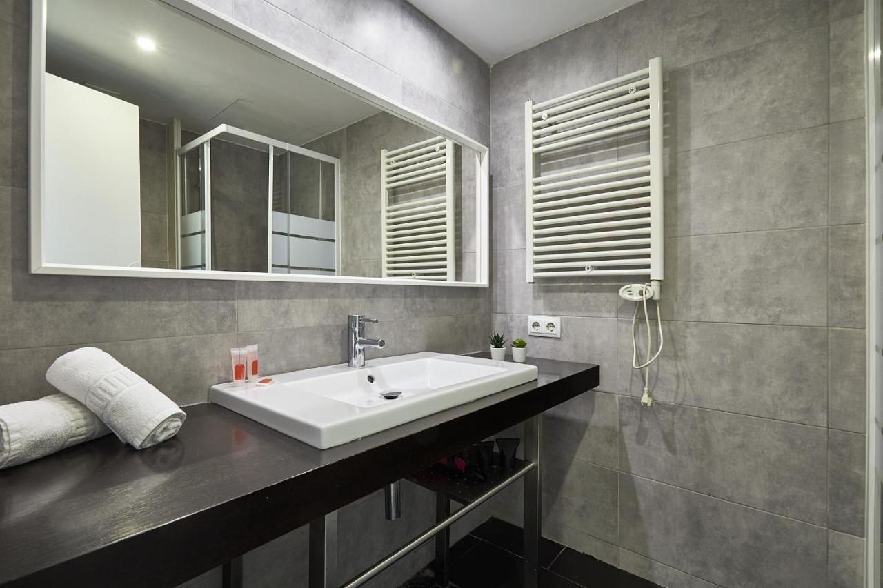 Bbarcelona Clot Apartments Exterior photo
